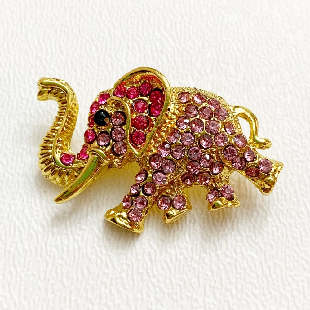 Gold Elephant Brooch w/ Sparkling Rhinestones (Q1) - Picture 1 of 3